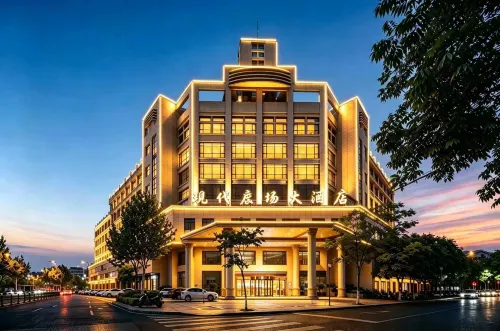 Modern Square Hotel - 4 étoiles
