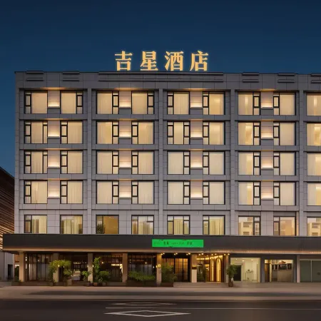 Lucky Star Hotel
