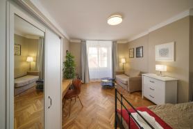 Old Town - 3 Bedroom 3 Bathroom & Kitchen Apartment Templova