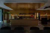 Boyue Oriental Hotel (Xi'an Bell and Drum Tower, Wulukou Metro Station Branch) - بار