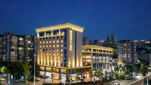 Celebrity City Hotel - Pysäköinti
