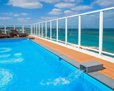 オイレ バイ ザイラリゾーツ 北谷町のホテル