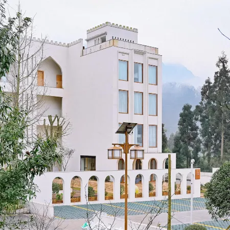 Yunqi Yougu Private Tang Homestay Ya'an Bifengxia Branch