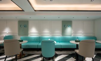 Xana Hotelle (Pingdingshan Heping Road Pedestrian Street)