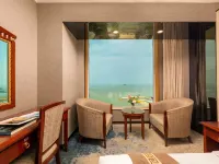 Yijingwan Hotel (Zhuhai Qinglv Road, Seashore Swimming Pool) Hotels near Mt. Shijing Park