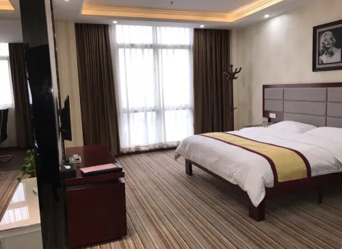 Pengze Huangting Hotel