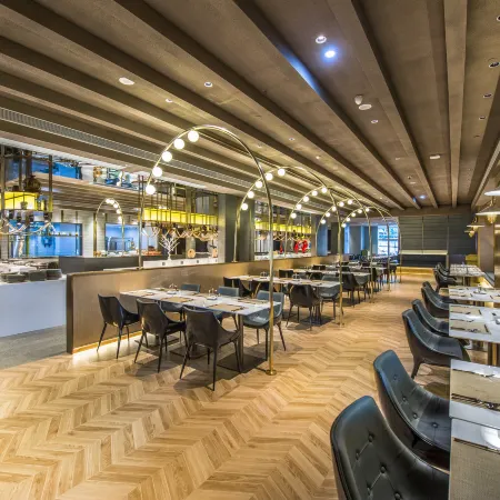 Atour S Hotel Pearl River Taikoo Warehouse Guangzhou Отели рядом с достопримечательностью «Стадион «Яньцзыган»»