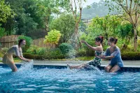 Xinxing Zenyu Town North and South Ju Siheyuan