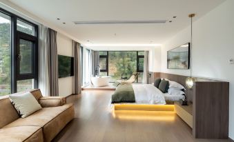 Yuanwu·TOWU Hot Spring Designer Meisu (Anji Yunshang Grassland Store)