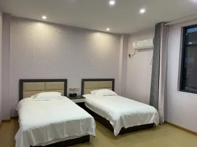Extreme + e-sports hotels