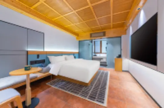 Aili Hotel (High-speed Railway Station Fruit Market Branch) Hotels in Qiongshan District