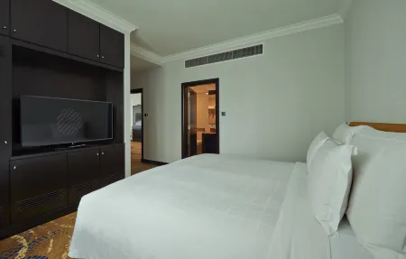 Pullman Kuala Lumpur City Centre Hotel & Residences