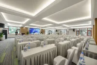 Lushan Building - business