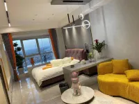 Sky City Homestay - Balkoner