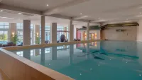 ซันเดย์ รีสอร์ต ชวีโลวซี - ที่มีสระว่ายน้ำ
