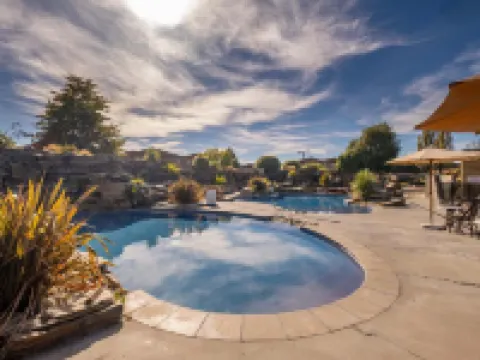 Oakridge Resort Lake Wanaka Hotels in Wanaka