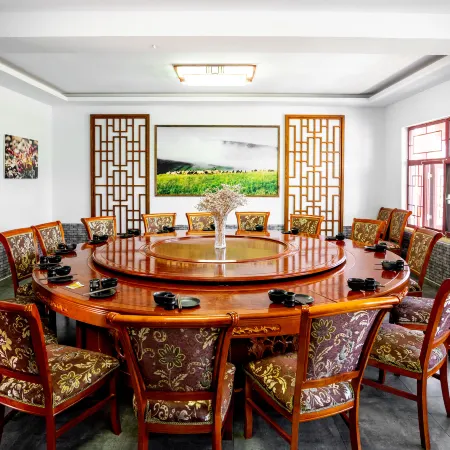Zhangbei Ruyi Mountain Villa