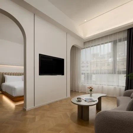 Ananas Camelia Hotel (Kunming Old Street Dongfeng Square)