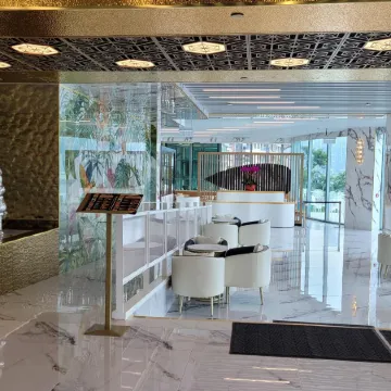 Grand Bay View Hotel Отели рядом с достопримечательностью «Цуен Ван»