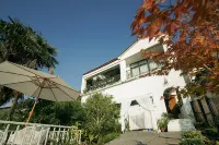 Tengchong Yishan Banshe Hot Spring Landscape Inn