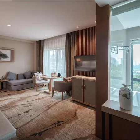 RONGJINGHOTEL Отели рядом с достопримечательностью «Чунцинский детский парк»