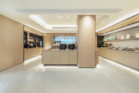 JI Hotel (Jiuzhou Hukou County Government Shizhongshan Avenue Branch)