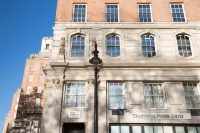 Grosvenor House Suites Hotels near London South Bank University