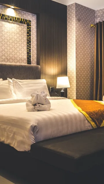 ห้องดีลักซ์ เตียงใหญ่ 1 เตียง