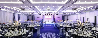 Park Dedeman Bostanci Hotel Отели рядом с достопримечательностью «Istanbul Sehir University»