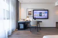 Jingzhou Station Wude Road Atour Hotel - 4-Star