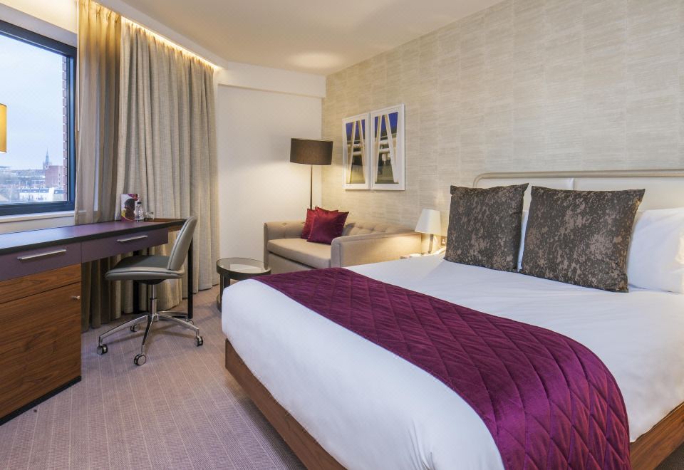 5. Crowne P..