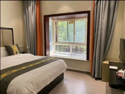 Ziyun Business Hotel, Lijiang District Отели в г. Района Цянцзян