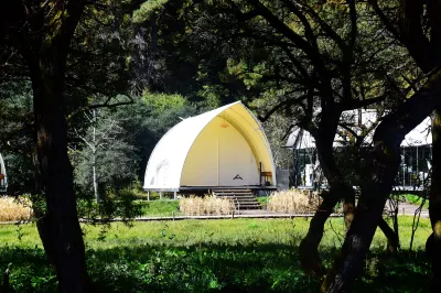 Rongqia·Glamping Namcuo Hot Spring Tent Camp
