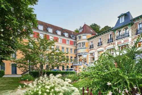 Le Grand Hotel, the Originals Relais Hotels in Evaux-les-Bains