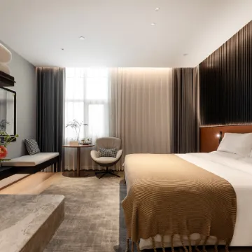 Huarongyue Hotel (Chang'an Square Metro Station) Отели рядом с достопримечательностью «Xi'an Jiaotong University No.1 Affiliated Hospital Chang'an Hospital»