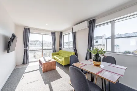 18 Jimmy Отели рядом с достопримечательностью «Mackenzie Sheep Dog Statue»