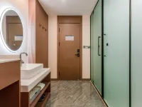 麗頓飯店（太原中鐵十七局中心醫院通達街地鐵站店） 贾街附近的飯店