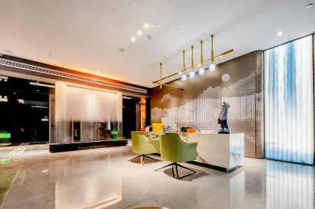 Yuchen Star Garden Hotel LUzhou Отели рядом с достопримечательностью «Zhangba Guiyuan Forest»