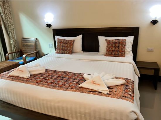 โรงแรมบ้าน​ ณ​ คอน :: Baan Nakhon Hotel