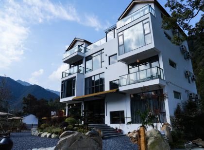 Sanqingshan Xiyunjian Homestay