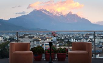 Da'anman Snow Mountain Panoramic Smart Hotel