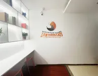 Three Cats Youth Hostel