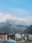 Kangding Zhuyu Bieyuan Homestay - Mountain view