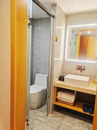 U-Hotel (Shenzhen Fuyong Metro Station)