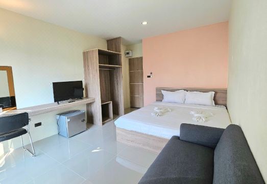 98 타워 치앙마이 객실 내부