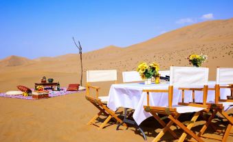 Zhongwei Shapotou Chengcheng Desert Camping