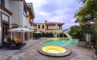 Xingshu Vacation Roaming Villa (Baishuizhai Jinxiu Xiangjiang Branch)