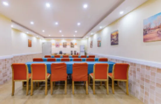 星巖酒店（中山小欖大信新都滙店）