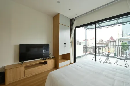 22Housing Luxury Apartment 4/81 Linh Lang