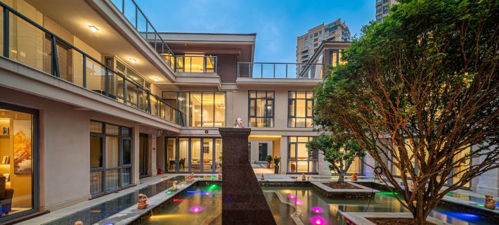 Lux Cabins Brilliant Villa Hotel (Dongshan Jinluwan Seaside Plaza) Hotels in Dongshan County